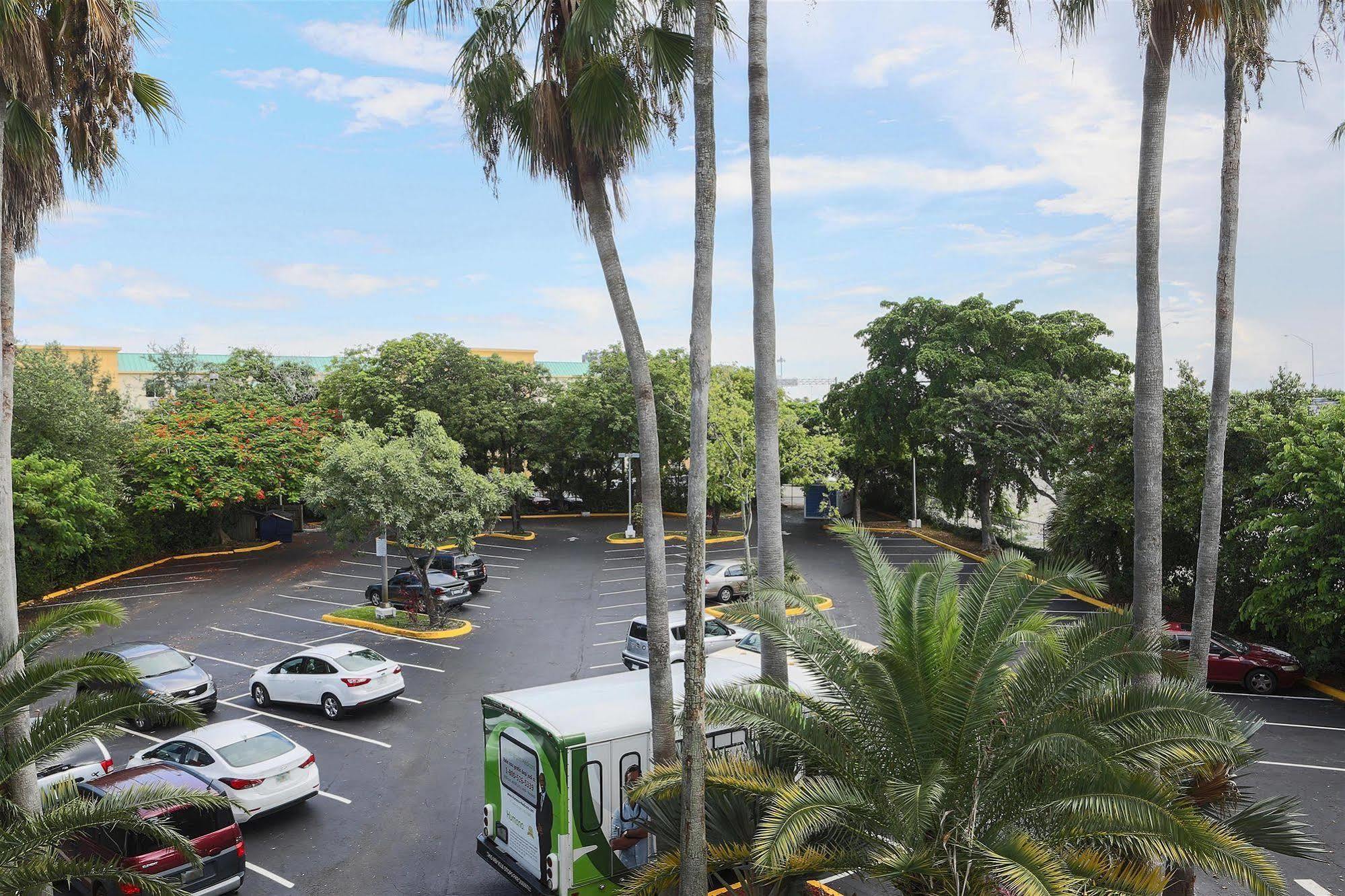 Motel 6-Cutler Bay, Fl Extérieur photo