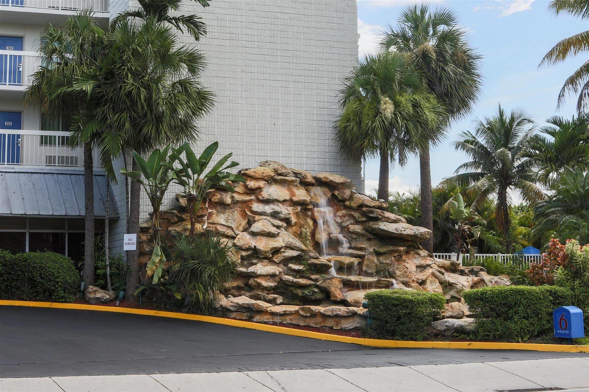 Motel 6-Cutler Bay, Fl Extérieur photo